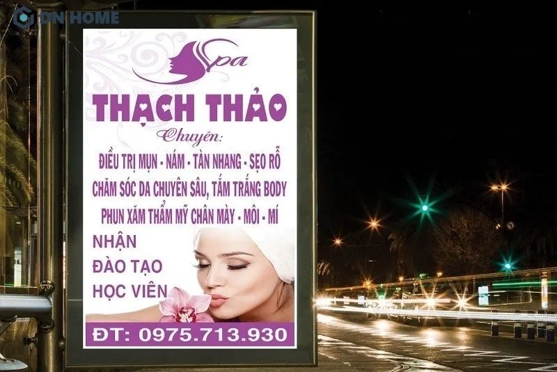 Bảng hiệu spa tích hợp đèn LED nổi bật vào ban đêm