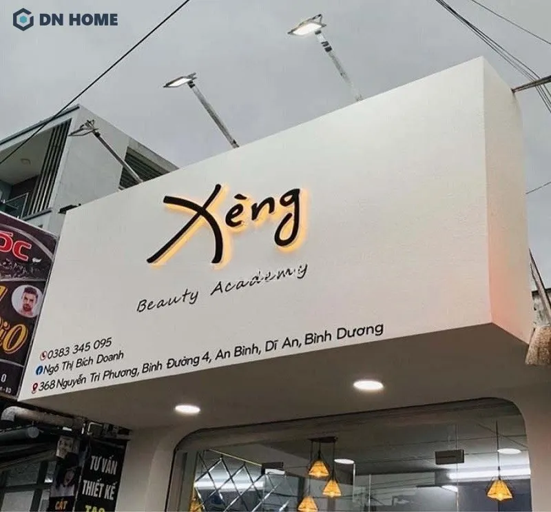 Thiết kế bảng hiệu spa bằng tấm cemboard là lựa chọn tiết kiệm và bền vững cho các spa bởi có độ cứng cao, chịu lực tốt và chống thấm nước hiệu quả