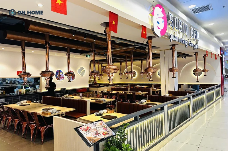 Mẫu nhà hàng BBQ thiết kế theo phong cách Hàn Quốc với không gian thoáng đãng, thoải mái