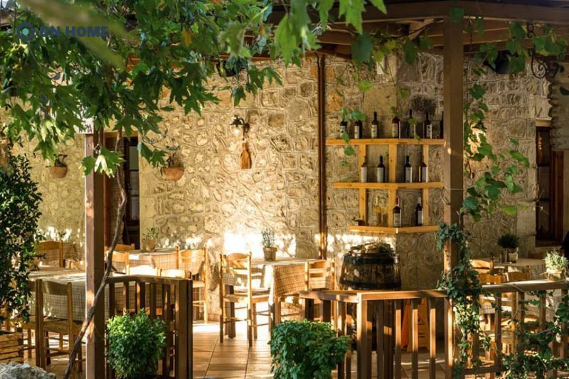 Nhà hàng sân vườn thiết kế theo phong cách rustic, mộc mạc nhưng vẫn đầy ấn tượng