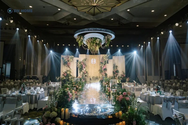 Cần dựa vào phân khúc khách hàng mục tiêu để lựa chọn phong cách thiết kế phù hợp