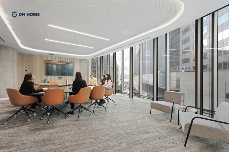 Mặt bằng hình elip cho phép ánh sáng tự nhiên xuyên qua toàn bộ không gian văn phòng