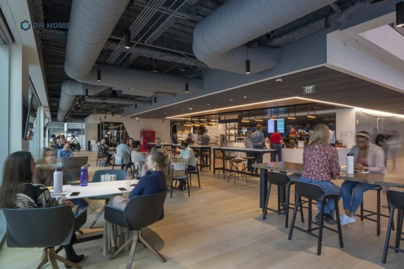 Khu vực pantry rộng rãi, thiết kế thoáng đãng giúp nhân viên thư giãn sau giờ làm hiệu quả