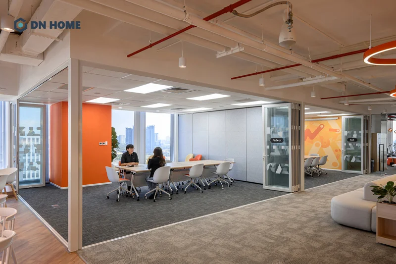 Dựa vào hệ thống cảm biến, đèn chiếu trong văn phòng sẽ tự điều chỉnh phù hợp