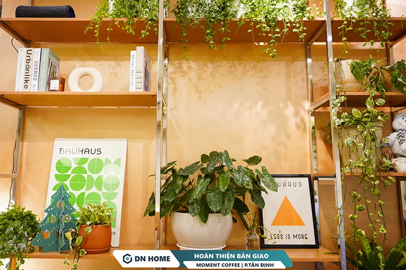 Những chi tiết decor đặc trưng của phong cách Scandinavian trong không gian nội thất Moment Coffee