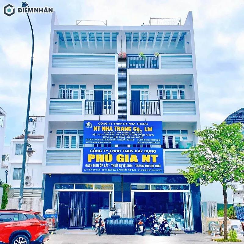 Sử dụng bảng hiệu chính và phụ nhằm cung cấp nhiều thông tin hơn tới khách hàng