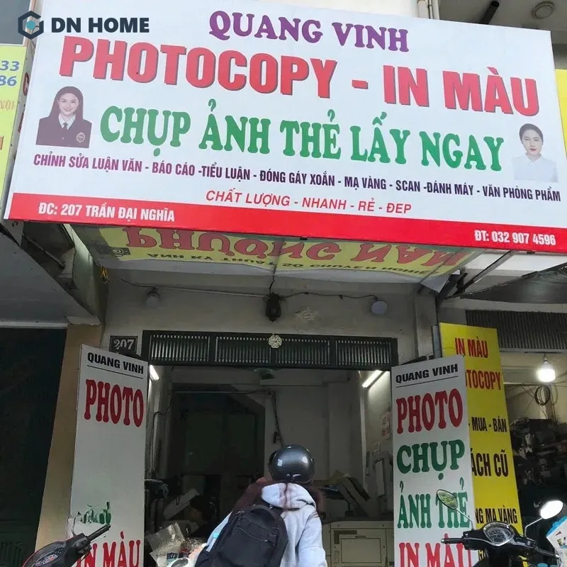 Màu sắc bảng hiệu photocopy giúp tạo cảm giác chuyên nghiệp cho mặt tiền cửa tiệm
