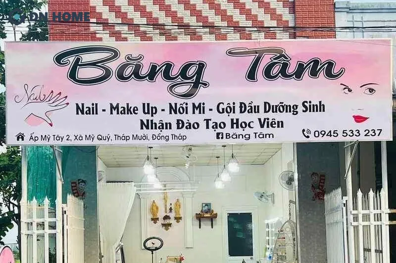 Bảng hiệu tiệm nail bạt hiflex là giải pháp tiết kiệm nhưng vẫn đảm bảo tính thẩm mỹ