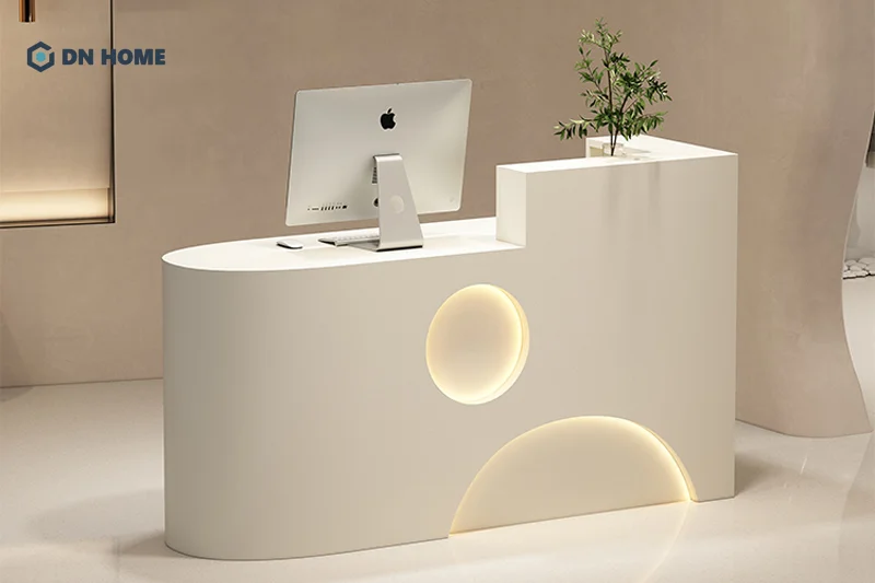 Quầy lễ tân kích thước 1m4 phù hợp với spa có quy mô nhỏ đến trung bình