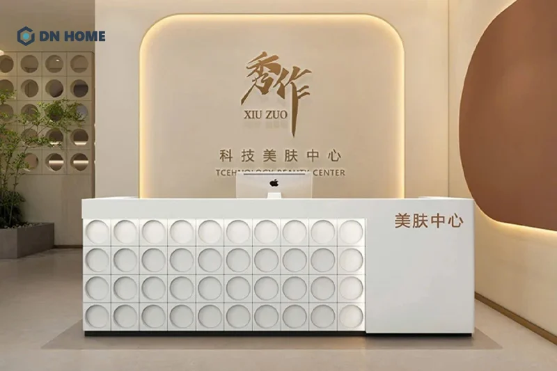 Mẫu thiết kế quầy lễ tân phong cách hiện đại với điểm nhấn đèn LED và họa tiết tròn
Mẫu thiết kế quầy lễ tân phong cách hiện đại với điểm nhấn đèn LED và họa tiết tròn