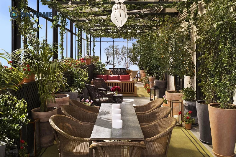 Quán cafe thiết kế gần gũi với thiên nhiên tạo cảm giác thoải mái và trong lành