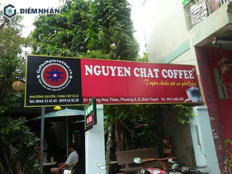Mẫu thiết kế bảng hiệu quán cafe pha máy đẹp đơn giản