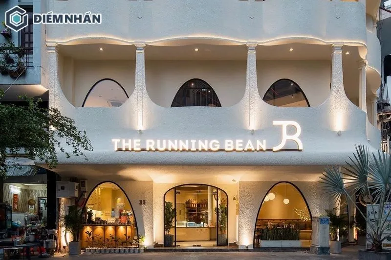 Biển hiệu cần có kích thước phù hợp với không gian mặt tiền