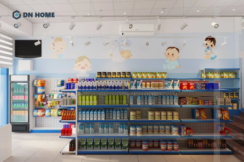 Kệ tủ bên trong shop mẹ và bé Suri được bố trí thông minh, khoa học tối ưu diện tích hiệu quả