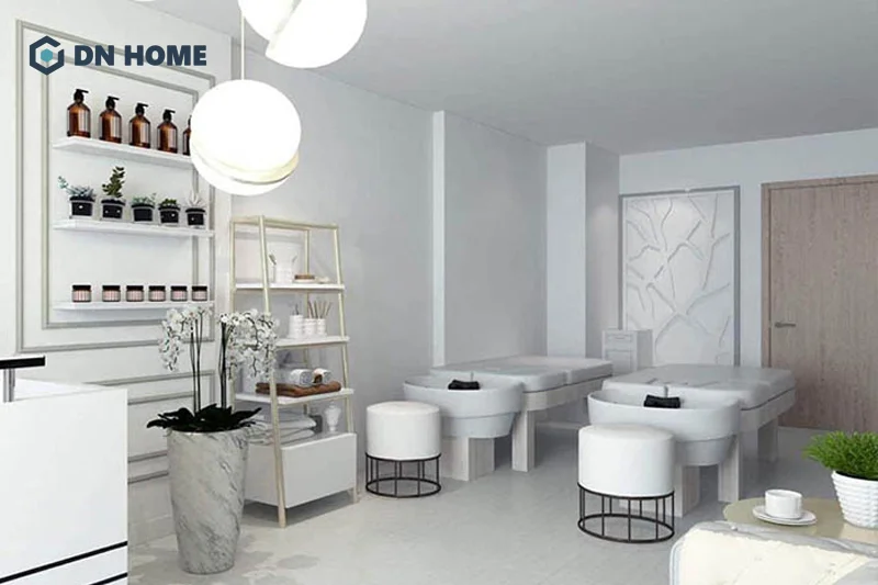 Spa nhỏ 30m2 sử dụng gam màu trắng chủ đạo tạo cảm giác rộng rãi hơn