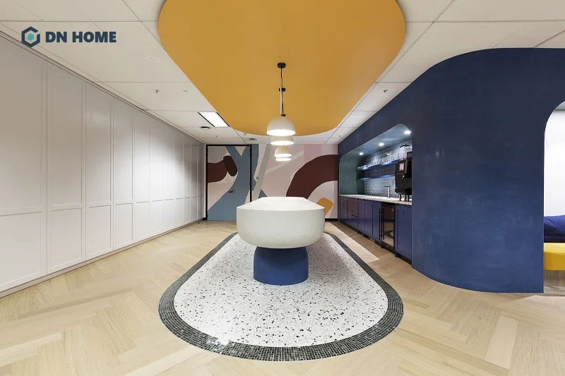 Sự kết hợp đa dạng màu sắc và hình khối giúp tạo điểm nhấn ấn tượng, thể hiện bản sắc riêng thương hiệu Microsoft