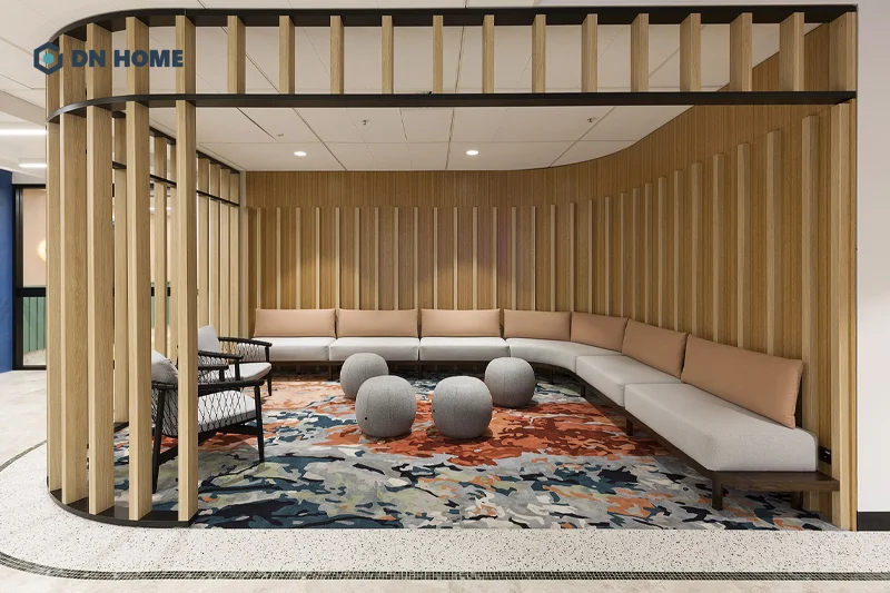 Không gian nghỉ ngơi hoặc brainstorm ngẫu hứng của nhân viên bên trong văn phòng Microsoft