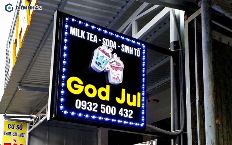 Biển hiệu hộp đèn Alu thiết kế tối giản phù hợp lâu dài