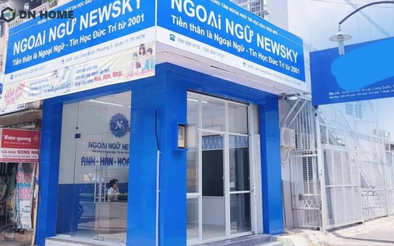 Chất liệu của bản hiệu phải chống chịu được điều kiện thời tiết