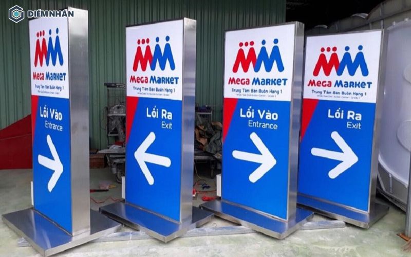 Biển hiệu đứng với thiết kế hiện đại, đẹp mắt dành cho sự kiện, triển lãm