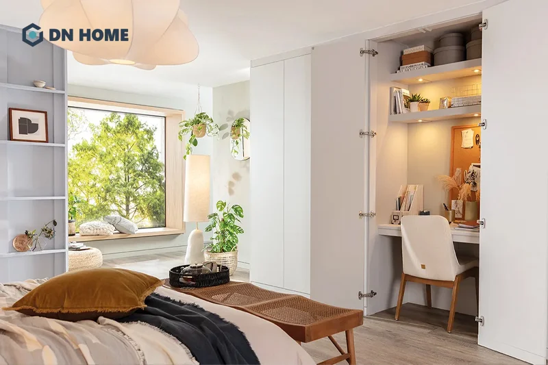 Có thể tận dụng tủ âm tường để tạo nên khu vực làm việc bên trong phòng làm việc