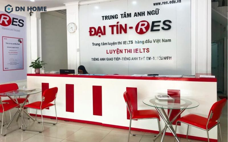 Khách hàng dễ dàng nắm rõ sản phẩm dịch vụ của trung tâm anh ngữ