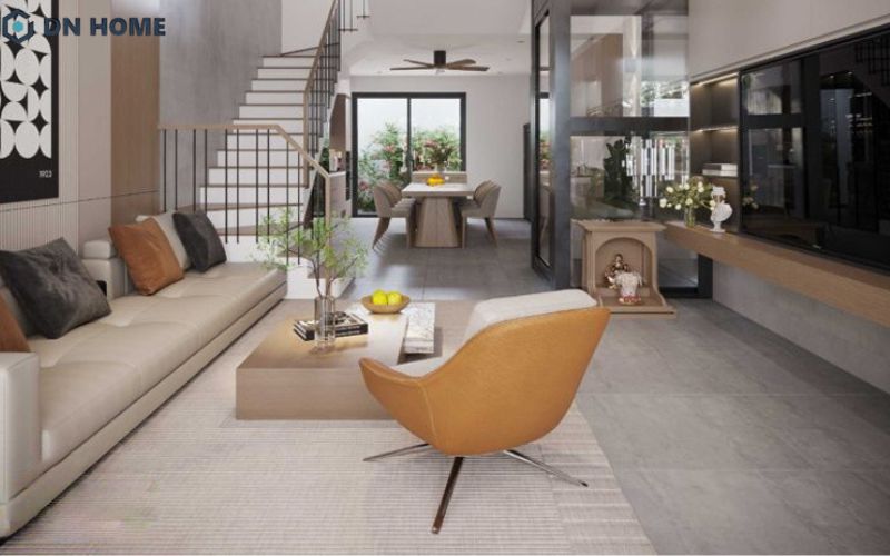 Có thể trang trí thêm một vài tranh ảnh, cây xanh nhỏ trong phòng khách 17m2