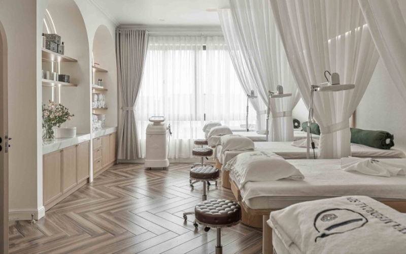 Máy móc thiết bị làm đẹp trong spa cần đảm bảo là loại có chất lượng cao