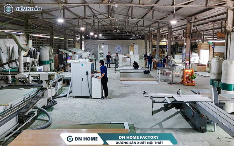 DN HOME sở hữu đội ngũ thợ lành nghề có chuyên môn caotrong xử lý gỗ tự nhiên