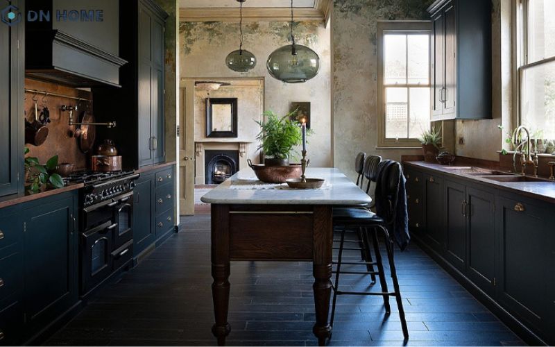 Phòng bếp phong cách nội thất Dark Design sử dụng đa dạng loại chất liệu bề mặt