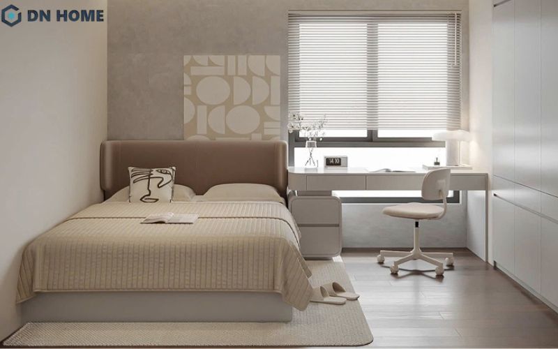 Ánh sáng chức năng được bố trí ngay khu vực bàn làm việc trong phòng ngủ