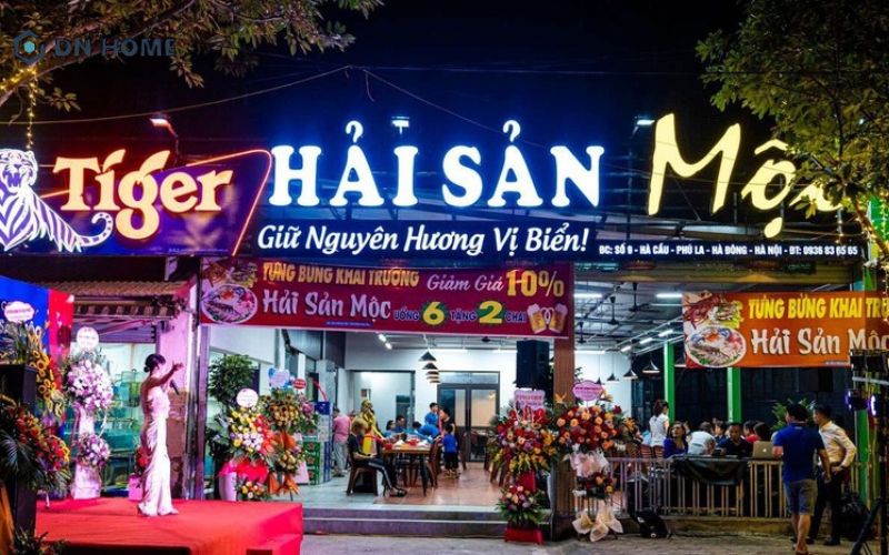 Lựa chọn bảng hiệu đèn LED sẽ giúp cửa hàng dễ nhận diện hơn vào ban đêm