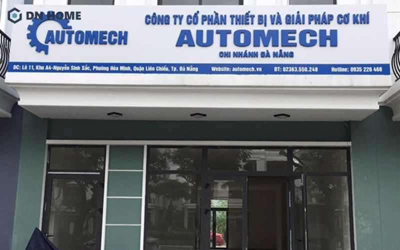 Thiết kế biển hiệu cơ khí mica có khả năng chống nước, ăn mòn tốt