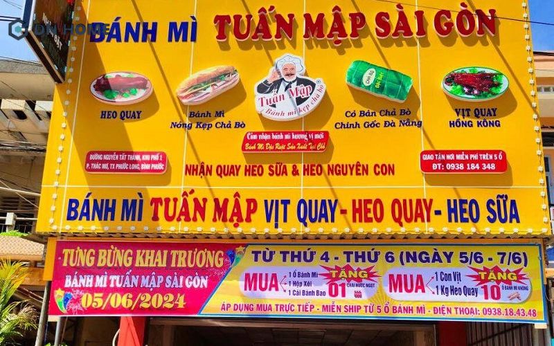 Thêm những hình ảnh bắt mắt về món ăn để bảng hiệu bánh mì trở nên sinh động, dễ dàng thu hút khách hàng