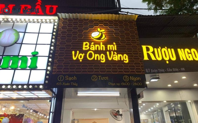 Biển hiệu bánh mì đèn LED