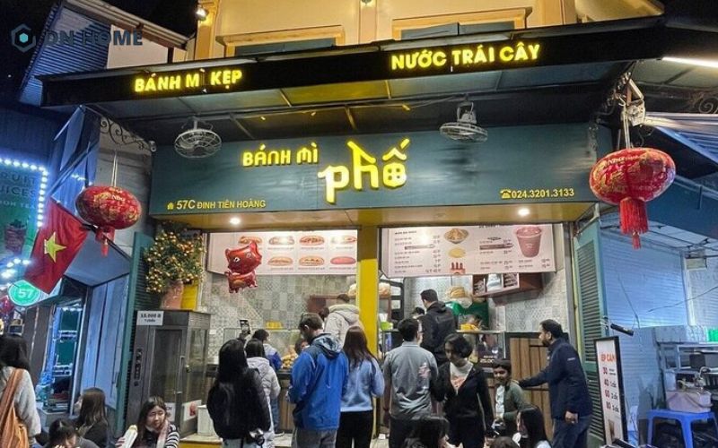 Bảng hiệu bánh mì sử dụng đèn LED giúp thương hiệu nổi bật về đêm