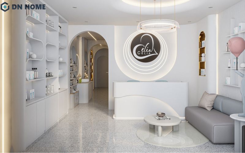 Không gian lễ tân spa tại nhà ấm cúng với hệ thống ánh sáng màu vàng