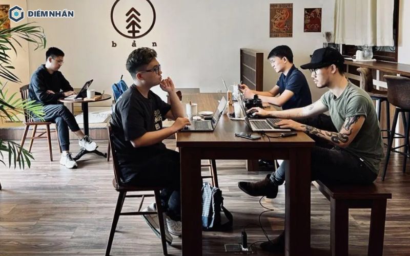 Thiết kế nội thất quán cafe phong cách hiện đại độc đáo.
