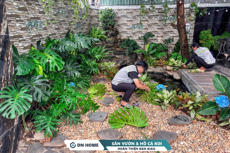 Đội ngũ DN HOME tiến hành kiểm tra và nghiệm thu dự án trước khi bàn giao