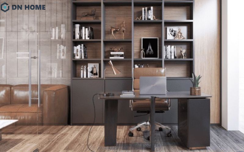 Phòng làm việc giám đốc được bố trí cân đối tạo cảm giác bề thế