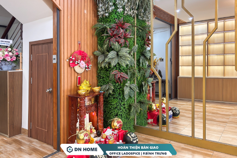 Điểm nhấn thẩm mỹ, gần gũi với thiên nhiên trong văn phòng LADOSPICE