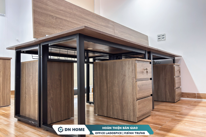 Nội thất office LADOSPICE đảm bảo công năng, chất lượng và cả tính thẩm mỹ