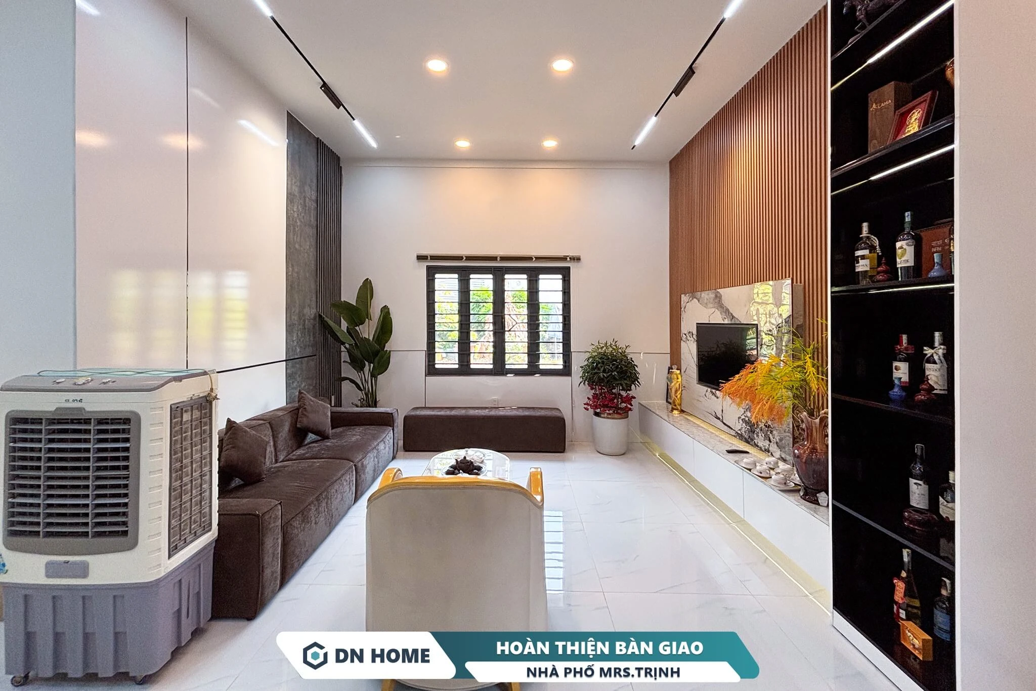 Không gian thiết kế mở, tận dụng ánh sáng tự nhiên nhằm tăng thêm phần rộng rãi, thoáng đãng