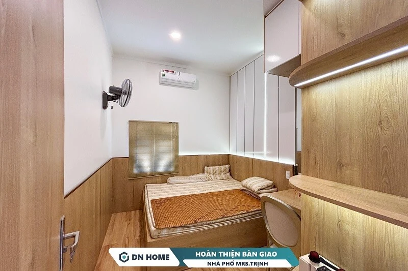 Không gian phòng ngủ thiết kế đơn giản nhưng vẫn đáp ứng tốt công năng, thẩm mỹ cơ bản