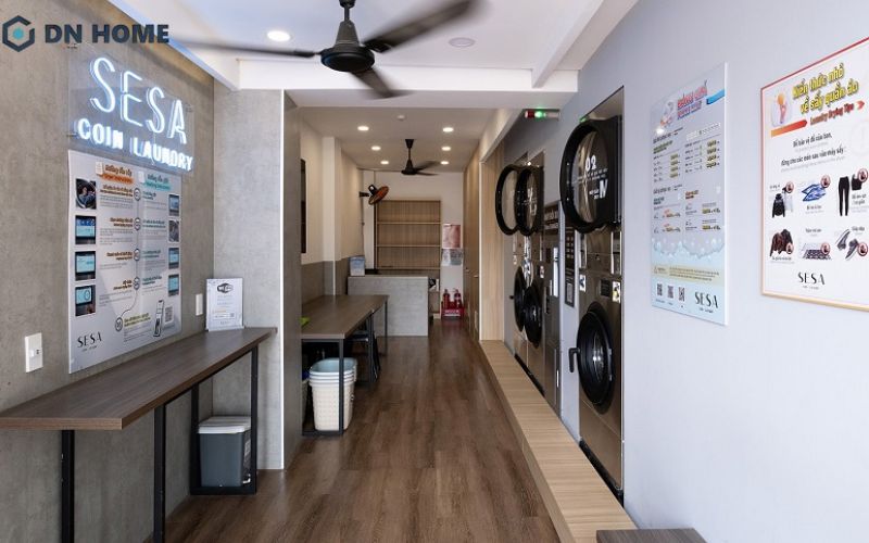 Mẫu thiết kế cửa hàng giặt là mini cho chuỗi thương hiệu Sesa