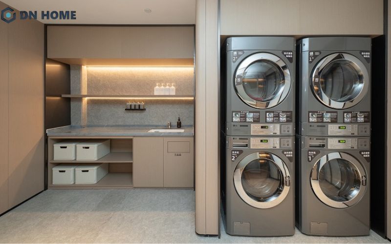 Thiết kế cửa hàng giặt là phong cách đơn giản giúp giải phóng không gian hiệu quả cho tiệm có diện tích khiêm tốn