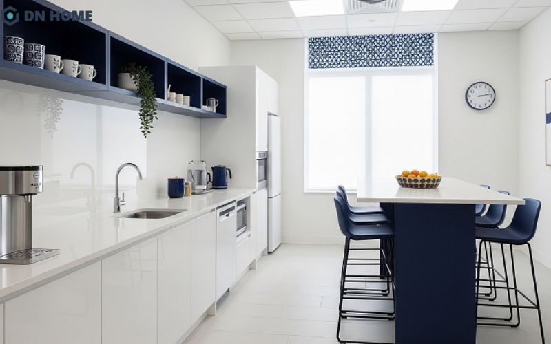 Khu vực Pantry rộng thoáng, sử dụng tông trắng làm chủ đạo giúp không gian trở nên thoáng sáng hơn
