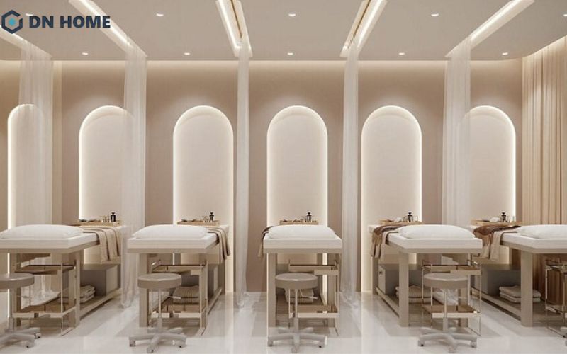 Thiết kế spa hiện đại sử dụng hệ thống chiếu sáng nhiều lớp, tạo chiều sâu cho không gian thư giãn
