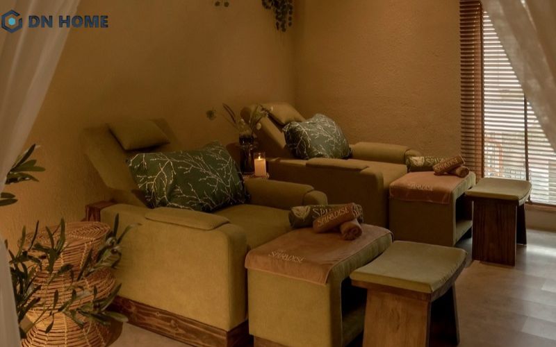 Không gian thường ưu tiên sử dụng các loại vật liệu gần gũi với thiên nhiên nhằm tăng thêm phần thư giãn cho khách hàng