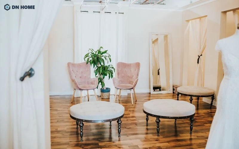 Sử dụng đồ nội thất cao cấp giúp tôn lên giá trị thương hiệu cửa hàng